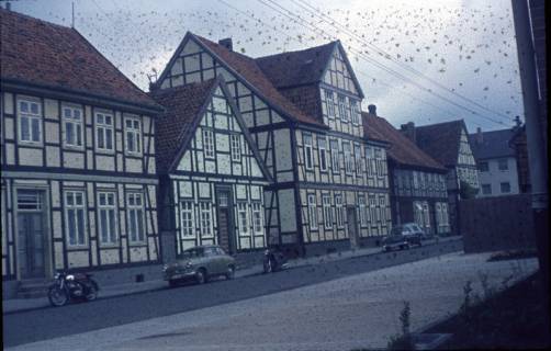 ARH Slg. Fritsche 152, Hinter der Sparkasse in der Mittelstraße, Burgdorf, ohne Datum
