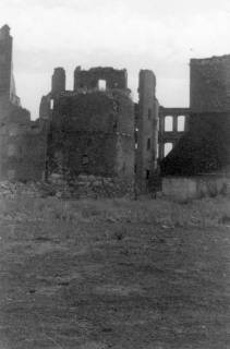 ARH Slg. Janthor 0030, Borgentrick-Turm in der zerstören Innenstadt, Hannover, 1945