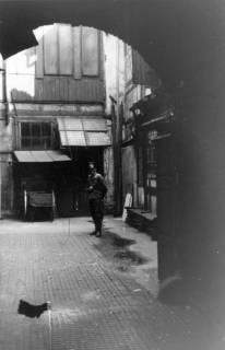 ARH Slg. Janthor 0109, Durchgang vom Reithof zur Burgstraße 40, Hannover, 1943