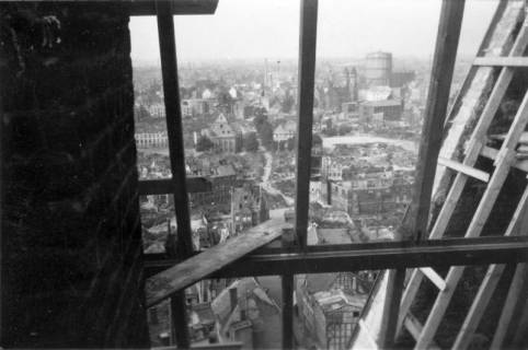 ARH Slg. Janthor 0177, Blick von der Marktkirche, Hannover, 1949