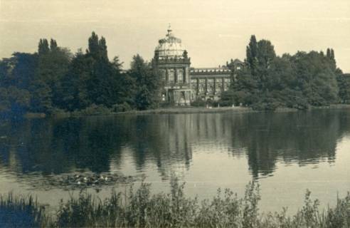 ARH Slg. Janthor 0288, Blick über den Maschteich auf das Landesmuseum, Hannover, 1940