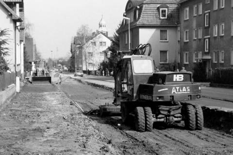 ARH Slg. Weber 02-003/0016, Erneuerung der Gartenstraße, Gehrden, zwischen 1980/1990