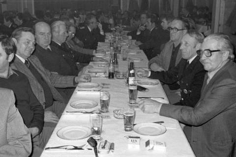 ARH Slg. Weber 02-027/0003, Jahreshauptversammlung der Ortsfeuerwehr Leveste im Gasthaus Behnsen, Leveste, zwischen 1980/1990