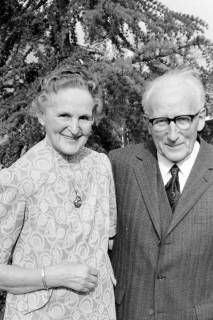 ARH Slg. Weber 02-088/0003, Ein älteres Ehepaar, zwischen 1980/1990