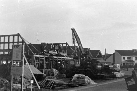ARH Slg. Weber 02-101/0012, Bau eines Gebäudes, zwischen 1980/1990