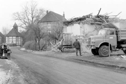 ARH Slg. Weber 02-140/0010, Abriss eines Gebäudes, Redderse, zwischen 1980/1990