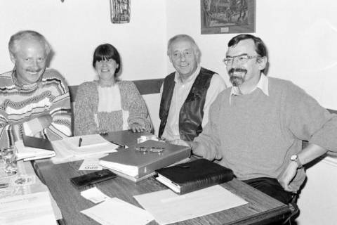 ARH Slg. Weber 02-147/0011, Mitglieder des Vorstands des SPD-Ortsverein Leveste, zwischen 1980/1990