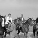 Archiv der Region Hannover, ARH NL Dierssen 1051/0008, Siegerehrung auf einem Reitturnier, Springe