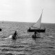 Archiv der Region Hannover, ARH NL Dierssen 1205/0004, Mutter von Dierssen und Hermsdorfer mit Wasserrädern auf dem Steinhuder Meer, Steinhude