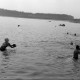 Archiv der Region Hannover, ARH NL Dierssen 1248/0016, Badende im Blauen See, Garbsen