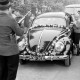 ARH NL Dierssen 1258/0029, Hochzeit Mensenkamp: Autokorso, Springe