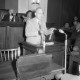 ARH NL Dierssen 1266/0005, Im Niedersächsischen Landtag: Hermann Neddenriep?, Hannover