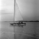 Archiv der Region Hannover, ARH NL Dierssen 1276/0007, Eissegler auf dem zugefrorenen Steinhuder Meer, Steinhude