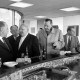 Archiv der Region Hannover, ARH NL Dierssen 1305/0005, Ludwig Erhard bei Rheinstahl auf der Messe, Hannover
