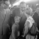 Archiv der Region Hannover, ARH NL Dierssen 1359/0006, Sozialminister Heinz Rudolph begrüßt Berliner Kinder, Hannover