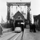 Archiv der Region Hannover, ARH NL Dierssen 1388/0022, Autos fahren in das Fährschiff "Deutschland", Gedser