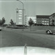 Archiv der Region Hannover, ARH NL Dierssen 1403/0011, Verkehrsaufnahme mit einer Robotkamera, Blick auf die Telefunken-Hauptverwaltung, Ricklingen