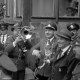 Archiv der Region Hannover, ARH NL Dierssen 1406/0023, Schießsport-Abteilung des Polizei-Sportverein Hannover am Tag des Schützenausmarsches, Hannover