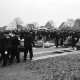 Archiv der Region Hannover, ARH NL Dierssen 1590/0003, Beisetzung nach dem Sprengstoffunglück in der Grube Lengede-Broistedt