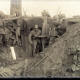 Archiv der Region Hannover, ARH NL Kageler 249, 1. Weltkrieg, Fotograf im Graben im Priesterwald (Bois-le-Prêtre), Frankreich