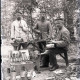 Archiv der Region Hannover, ARH NL Kageler 266, 1. Weltkrieg, Klempner im Wald bei Unterhofen (Secourt), Frankreich