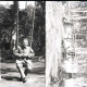 Archiv der Region Hannover, ARH NL Kageler 268, 1. Weltkrieg, August Kageler auf Schaukel, Frankreich