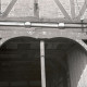 Archiv der Region Hannover, ARH NL Kageler 2584, Sinnbilder (Lebensbaumzweig) an einem Bauernhaustor, Wettbergen