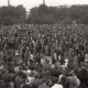 Archiv der Region Hannover, ARH NL Koberg 1035, Kundgebung der SPD, anlässlich des Bezirksparteitages am 17./18. August, auf dem Gelände des heutigen Waldstadions, Barsinghausen