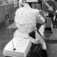 Archiv der Region Hannover, ARH NL Mellin 01-004/0001, Motorradpolizist bei einer Anti-Atomkraft Demonstration gegen das Atommülllager Gorleben