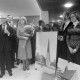 ARH NL Mellin 01-045/0010, Empfang der Immanuel-Kirchengemeinde im Foyer der benachbarten Grundschule, Alt-Laatzen