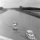Archiv der Region Hannover, ARH NL Mellin 01-163/0016, Blick von einer Brücke auf einen Kanal