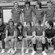 ARH NL Mellin 02-005/0005, Gruppenbild eines Jugendsportteams(?) mit Trainer