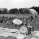 ARH NL Mellin 02-021/0002, Konzert einer Musikgruppe im Freien