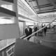 Archiv der Region Hannover, ARH NL Mellin 02-022/0004, Männer im Globensaal der Herzog August Bibliothek, Wolfenbüttel