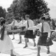 Archiv der Region Hannover, ARH NL Mellin 02-029/0020, Schottischer Tanz (Highland Dancing)