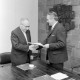 Archiv der Region Hannover, ARH NL Mellin 02-030/0005, Ehrung eines Mannes