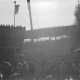 Archiv der Region Hannover, ARH NL Mellin 02-036/0014, Menschenmenge vor dem Eingang des Niedersachsenstadions, Hannover