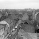 Archiv der Region Hannover, ARH NL Mellin 02-040/0008, Blick aus einem Fenster auf die umliegenden Häuser, Burgdorf