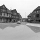 ARH NL Mellin 02-055/0017, Blick auf den Edeka-Markt und die Apotheke an der Breiten Straße, Bleckede