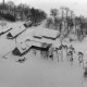 Archiv der Region Hannover, ARH NL Mellin 02-056/0008, Hofgebäude im Schnee