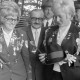 Archiv der Region Hannover, ARH NL Mellin 02-060/0011, Schützinnen und Schützen aus Isernhagen beim Schützenfest