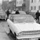 Archiv der Region Hannover, ARH NL Mellin 02-093/0008, Am Straßenrand geparkte Autos in der Wallgartenstraße, Burgdorf