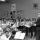 Archiv der Region Hannover, ARH NL Mellin 02-108/0014, Auftritt/Übung eines Schulchores aus Burgdorf bei/für eine Gala mit deutschen Volksliedern, Vanves?