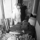 Archiv der Region Hannover, ARH NL Mellin 02-117/0013, Arbeitsmittel (Seile, Schaufeln, Handschuhe, Jacken...)