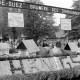 Archiv der Region Hannover, ARH NL Mellin 02-129/0022, Nach dem Thema "Heide-Suez" gestalteter Wagen beim Erntedankumzug(?), Hänigsen