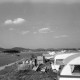 ARH NL Mellin 02-163/0009, Blick über einen Campingplatz und den angrenzenden Fluss (Weser?)