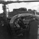 ARH NL Mellin 02-183/0008, Belgische Streitkräfte? (zu Besuch?) auf einem Militär-Übungsgelände mit einem Helikopter