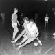 ARH NL Mellin 02-185/0010, Handballspiel in einer Turnhalle