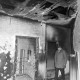 Archiv der Region Hannover, ARH NL Mellin 02-193/0012, Innenraum eines Gebäudes nach einem Brand