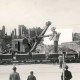Archiv der Region Hannover, ARH Slg. Mütze 233, Befüllen von Loren einer Kleinbahn im Rahmen der Trümmerräumung, Hannover